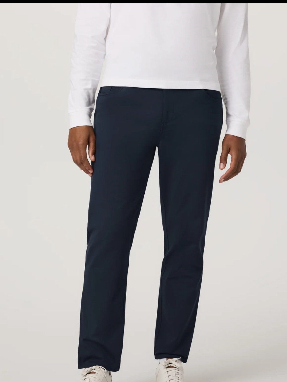 Vuori Pants Meta Athletic Slim Fit Performance Chino size 34 navy blue